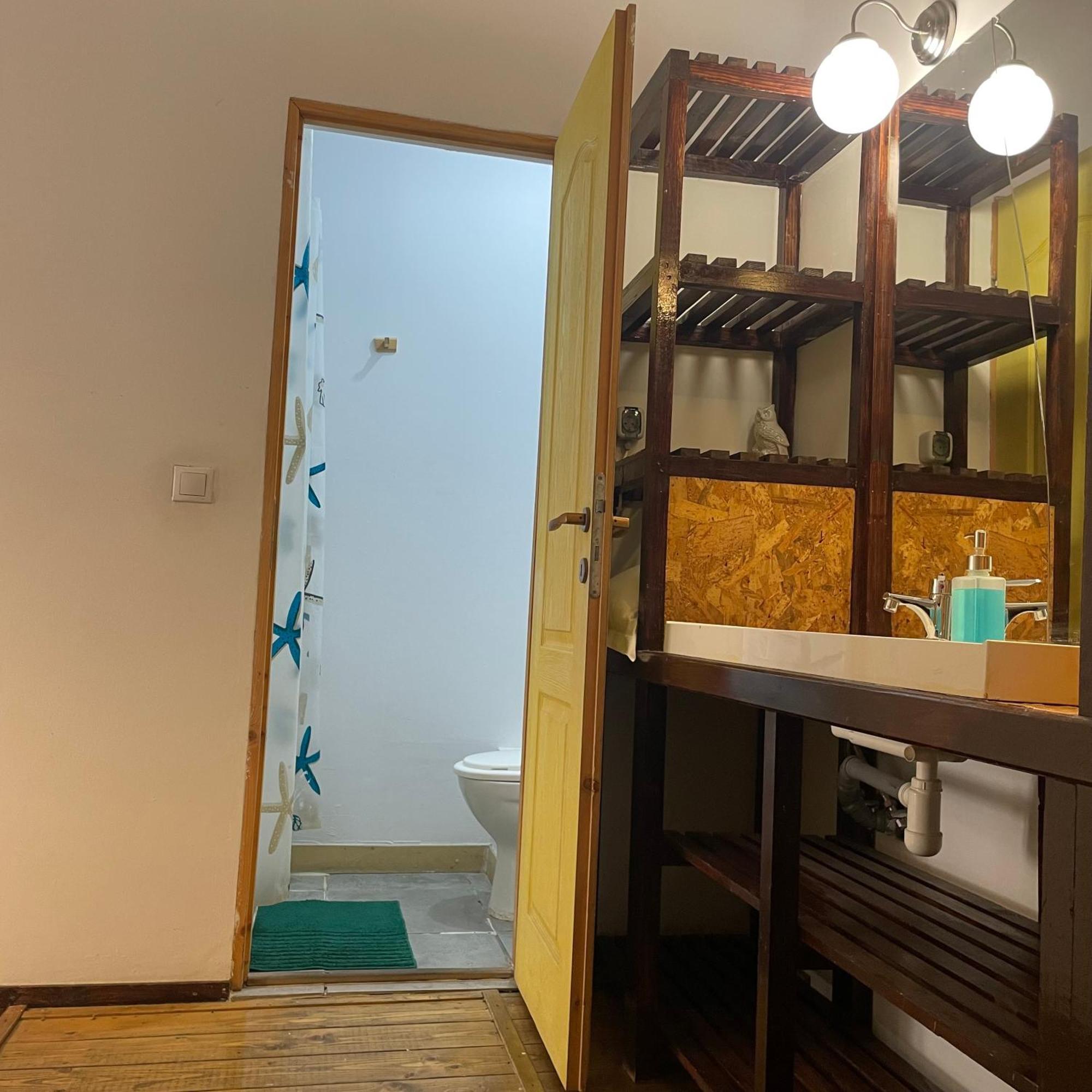 הוסטל Victoria Poshtel בוקרשט מראה חיצוני תמונה