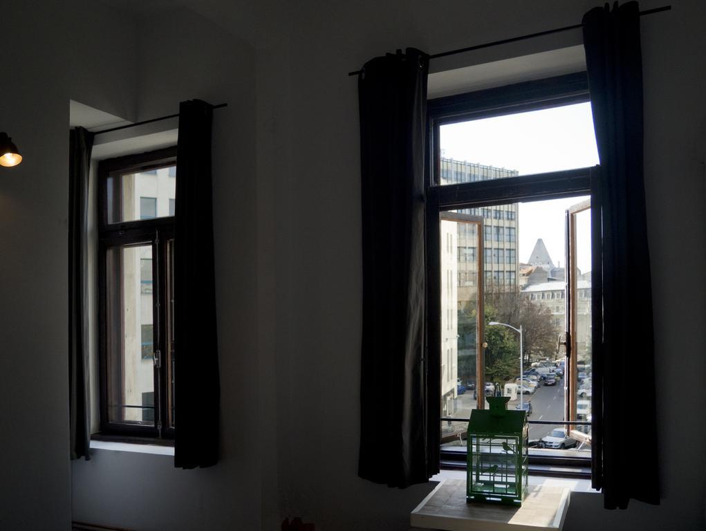 הוסטל Victoria Poshtel בוקרשט חדר תמונה