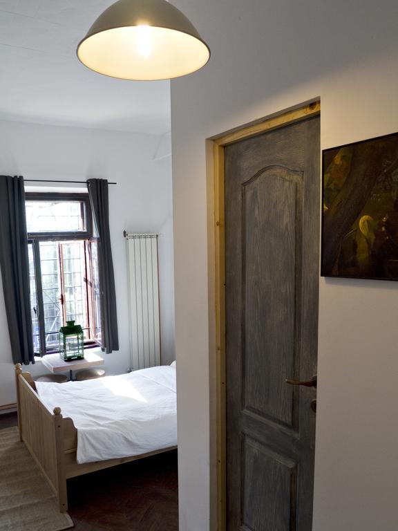 הוסטל Victoria Poshtel בוקרשט מראה חיצוני תמונה
