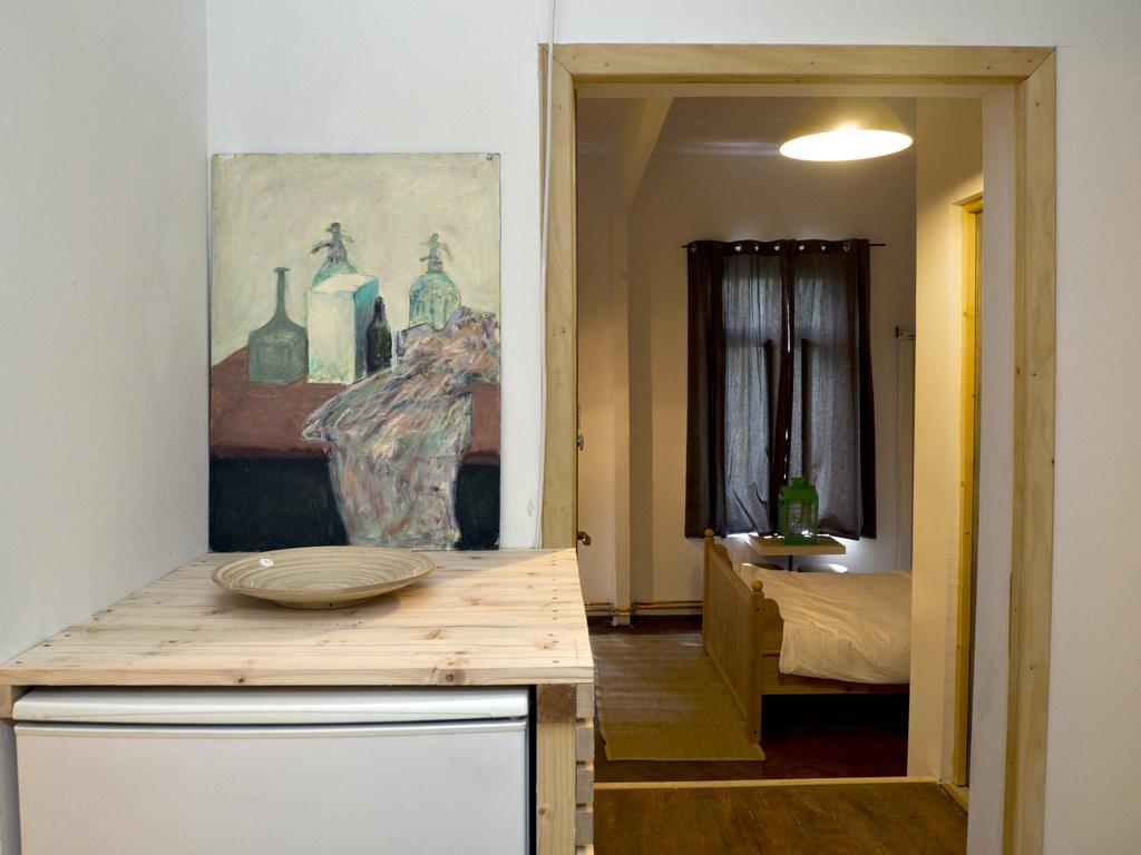 הוסטל Victoria Poshtel בוקרשט מראה חיצוני תמונה