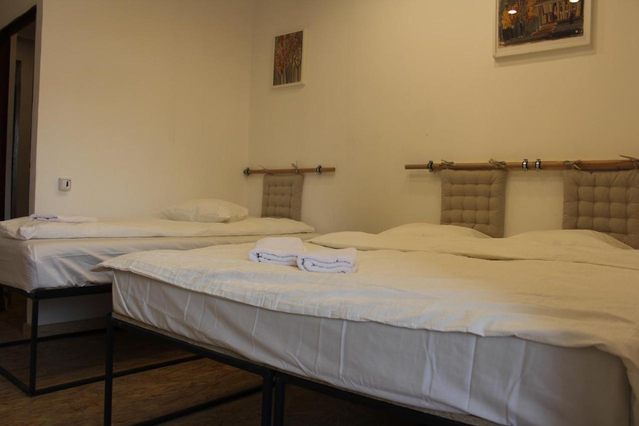 הוסטל Victoria Poshtel בוקרשט מראה חיצוני תמונה