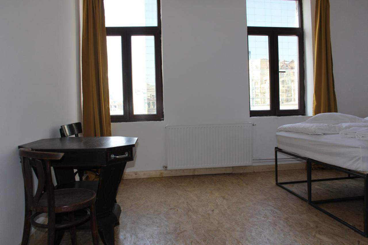 הוסטל Victoria Poshtel בוקרשט מראה חיצוני תמונה