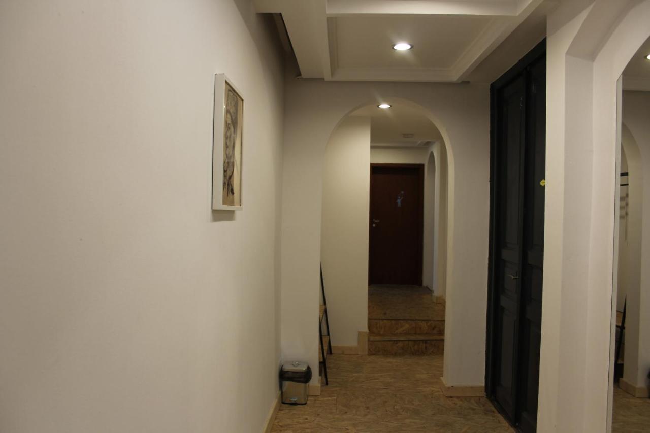 הוסטל Victoria Poshtel בוקרשט מראה חיצוני תמונה