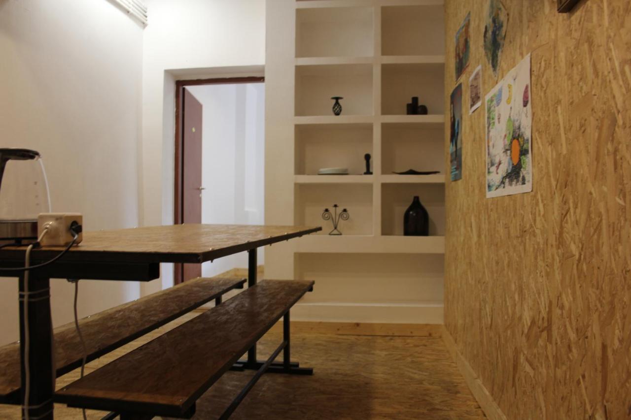 הוסטל Victoria Poshtel בוקרשט מראה חיצוני תמונה